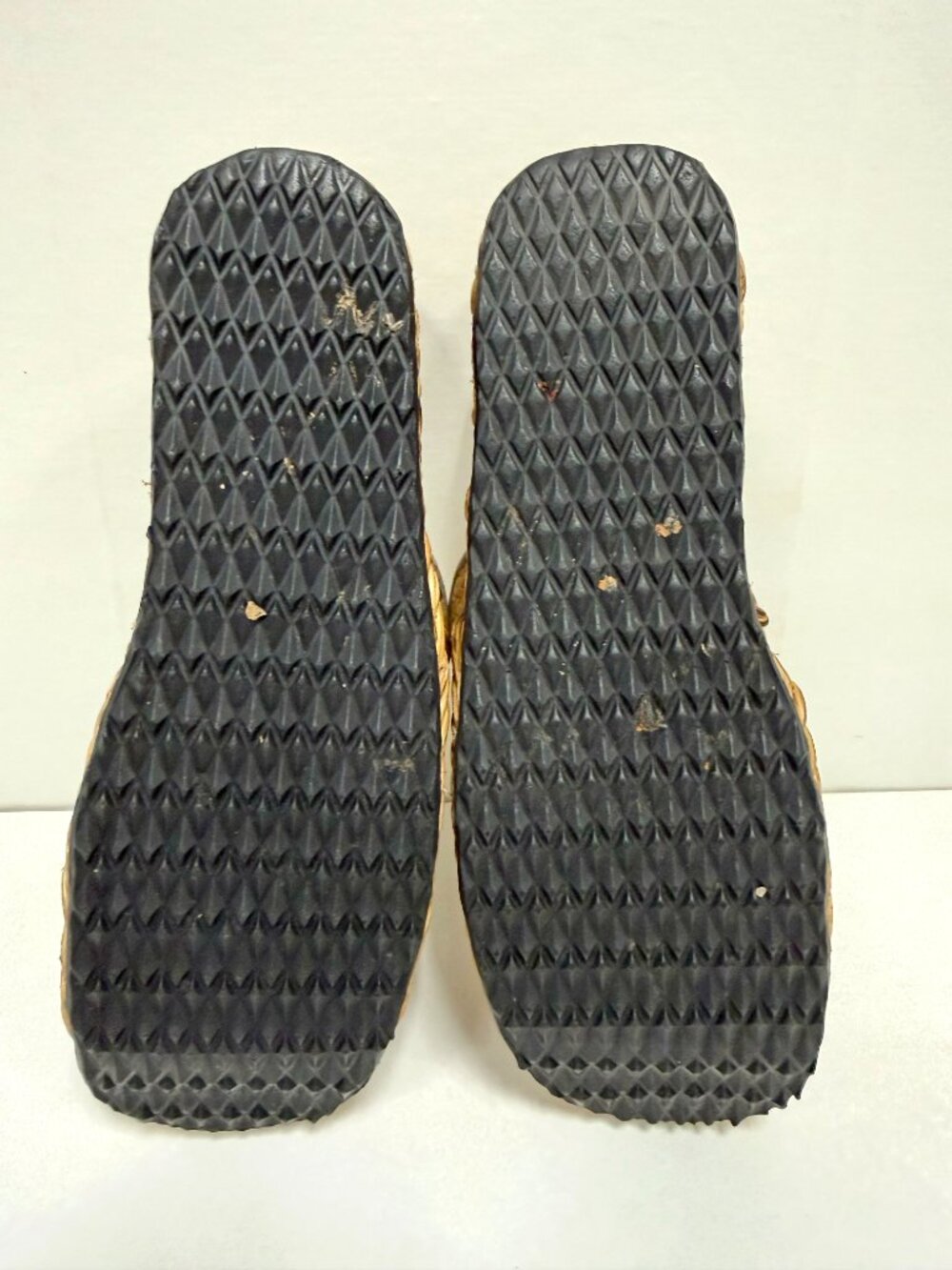 *RARE* Vintage Ananias Rattan Sandals - Picture 12 of 14